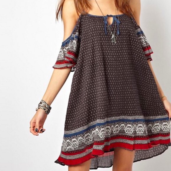 Free People Dresses & Skirts - Free People Off Shoulder Dress FIRM ON THE PRICE!